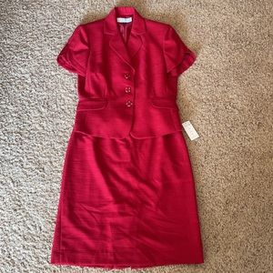 Tahari 2 piece skirt outfit